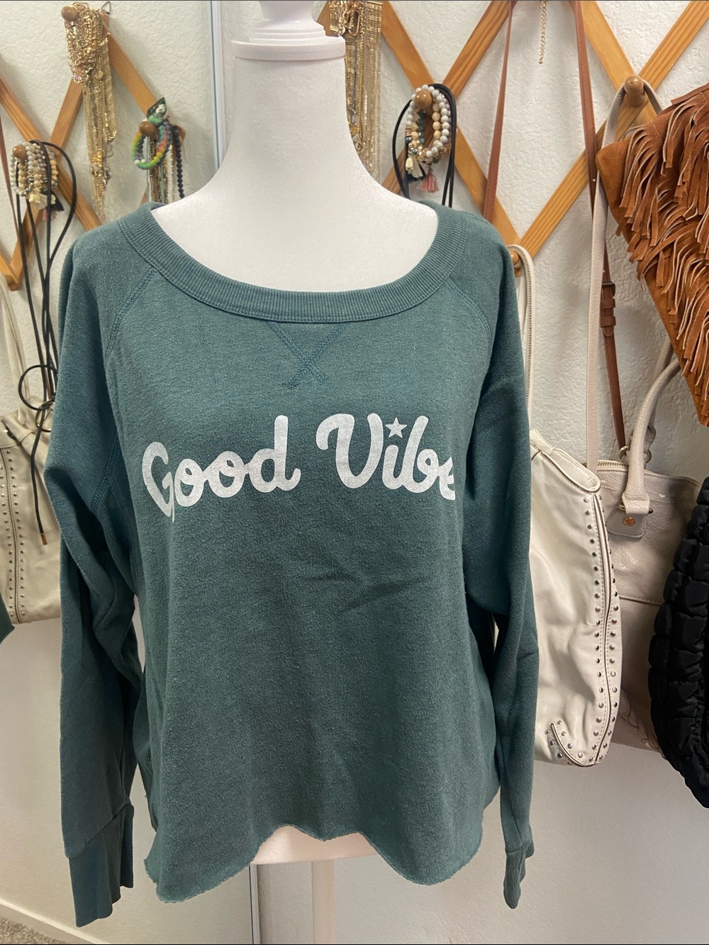 “Good Vibes” Green Crop Sweatshirt by Grayson Sz large